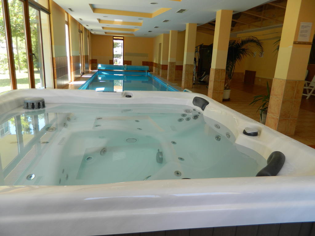 Mandarin Wellness Apartman Siofok Bilik gambar